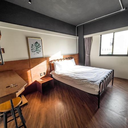 Oro旅宿 Taichung Exterior foto